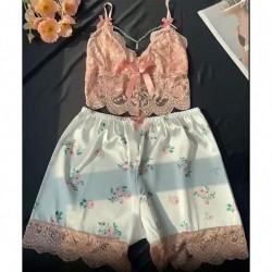 Ensemble de lingerie rose