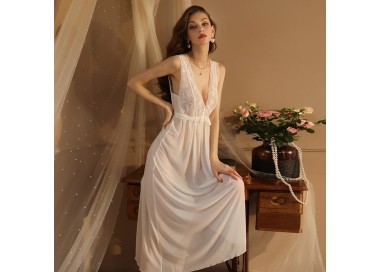 Robe de nuit longue élégante blanc