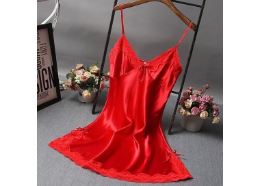 Robe de nuit sexy en satin rouge